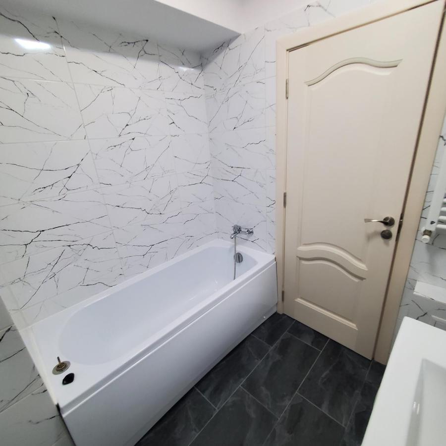 Luxury Apartament Bacovia Bacău Zewnętrze zdjęcie